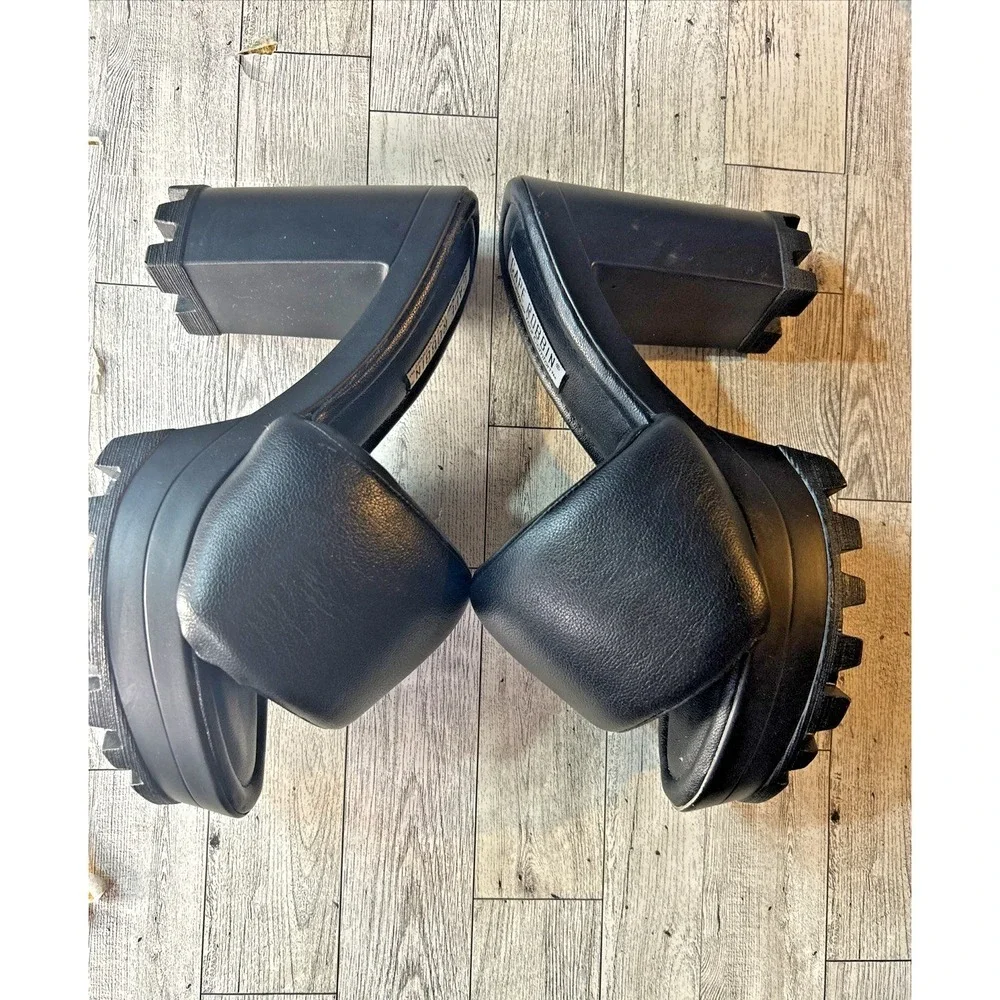 Cape Robbin Delta Black Padded Platform Sandals Womens 9 Chunky Block Heel Mules